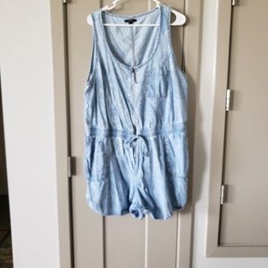 Toxik Brand Light Denim Romper! Great condition!2x